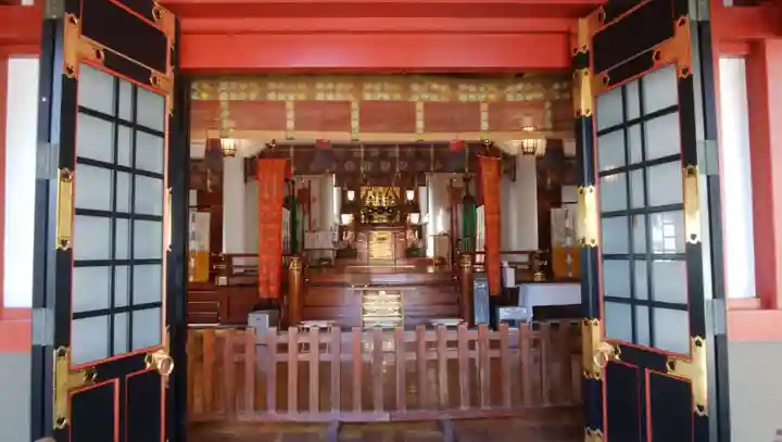 旗岡八幡神社の本殿・本堂