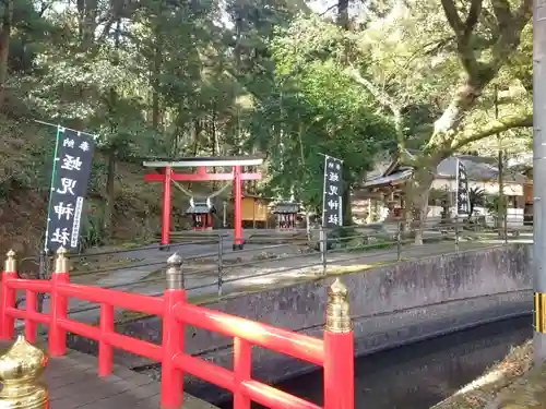 蛭児神社の建物その他