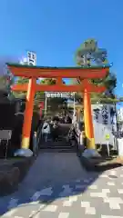 穴八幡宮の鳥居