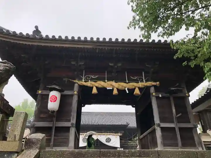 廣峯神社の{uncategorized: "未分類", other: "その他", undefined: "問題あり", building: "その他建物", grave: "お墓", sacred_gate: "鳥居", guardian: "狛犬", statue: "像", buddha: "仏像", history: "歴史", nature: "自然", garden: "庭園", animal: "動物", pagoda: "塔", temizu: "手水舎", mountain_gate: "山門・神門", sanctuary: "本殿・本堂", subordinate: "末社・摂社", art: "芸術", scenery: "景色", jizo: "地蔵", ema: "絵馬", goshuin: "御朱印", omikuji: "おみくじ", items: "授与品その他", amulet: "お守り", goshuincho: "御朱印帳", eats: "食事", festival: "お祭り", votive_dance: "神楽", shichigosan: "七五三参", wedding: "結婚式", experience: "体験その他", initially: "初詣", around: "周辺", anti_infection: "感染症対策"}