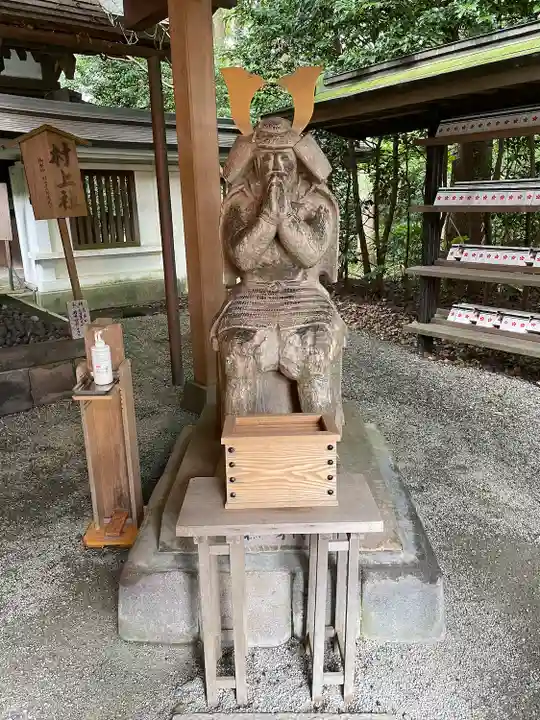 鎌倉宮の像