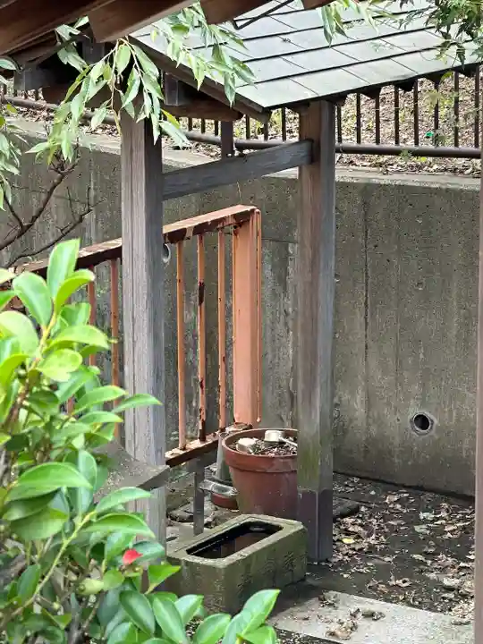 尾戈女稲荷神社(神奈川県)