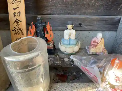 寳珠院（常楽寺）の像