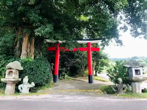 鬼丸神社の鳥居