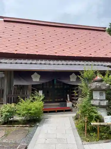 谷性寺の本殿・本堂