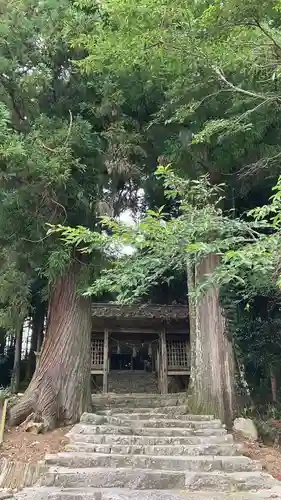 井戸鐘乳穴神社(岡山県)