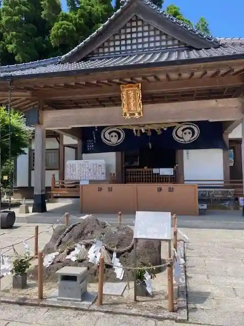 阿蘇白水龍神權現~白蛇神社~(熊本県)