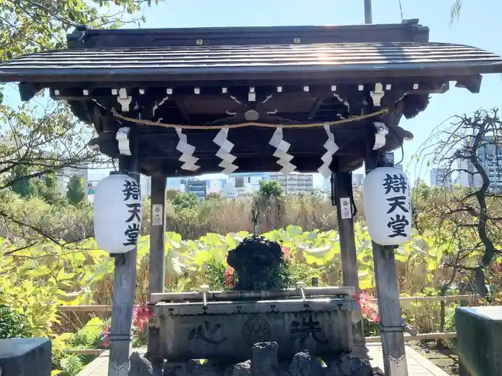 寛永寺不忍池弁天堂(東京都)