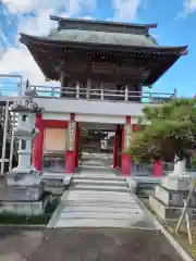 宝寿寺の山門