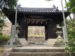 神吉八幡神社の山門