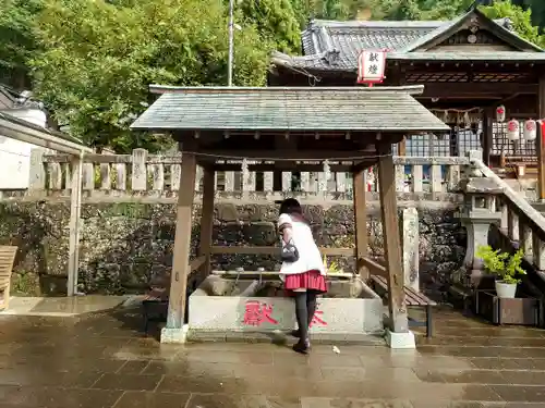 八坂神社の手水