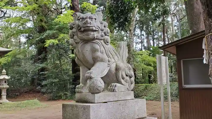 側高神社の狛犬