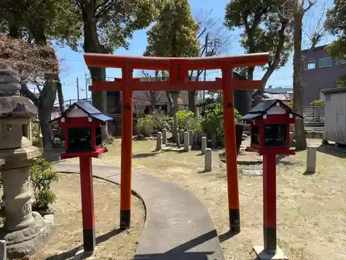 稲荷神社の鳥居