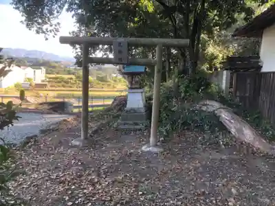宇智神社の末社・摂社