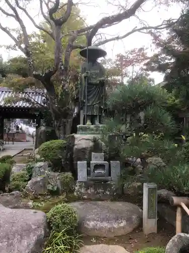 勝行院(法海寺)の庭園