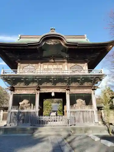 稱名寺の山門