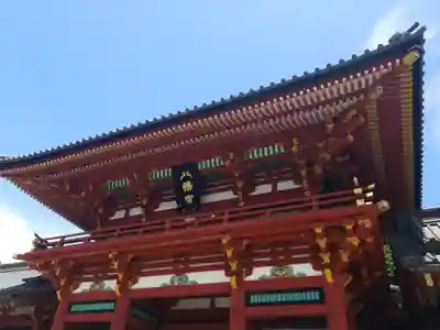 鶴岡八幡宮の山門・神門