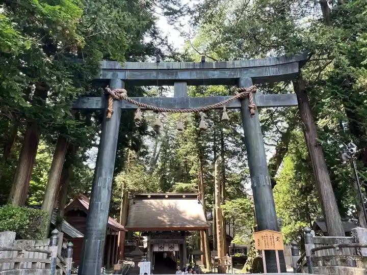 諏訪大社の鳥居