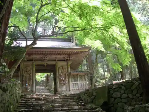 百済寺の山門・神門