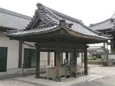 西方寺の手水舎