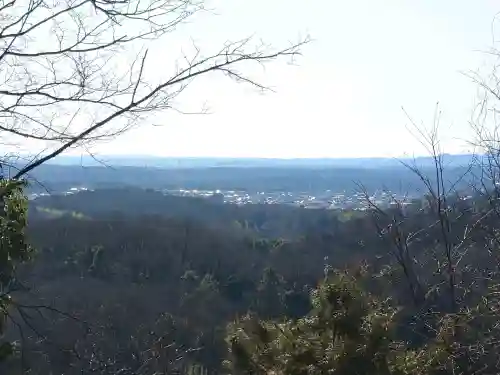伊古乃速御玉比売神社奥宮の{uncategorized: "未分類", other: "その他", undefined: "問題あり", building: "その他建物", grave: "お墓", sacred_gate: "鳥居", guardian: "狛犬", statue: "像", buddha: "仏像", history: "歴史", nature: "自然", garden: "庭園", animal: "動物", pagoda: "塔", temizu: "手水舎", mountain_gate: "山門・神門", sanctuary: "本殿・本堂", subordinate: "末社・摂社", art: "芸術", scenery: "景色", jizo: "地蔵", ema: "絵馬", goshuin: "御朱印", omikuji: "おみくじ", items: "授与品その他", amulet: "お守り", goshuincho: "御朱印帳", eats: "食事", festival: "お祭り", votive_dance: "神楽", shichigosan: "七五三参", wedding: "結婚式", experience: "体験その他", initially: "初詣", around: "周辺", anti_infection: "感染症対策"}