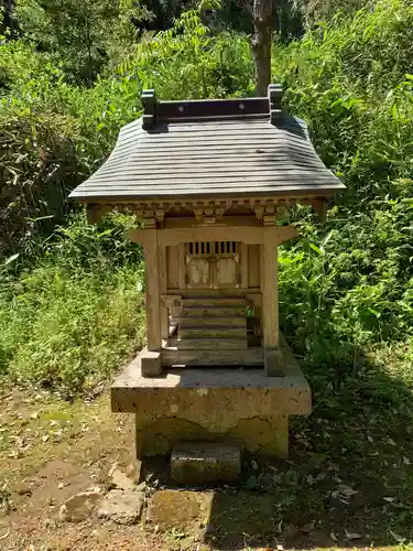 八雲神社の末社