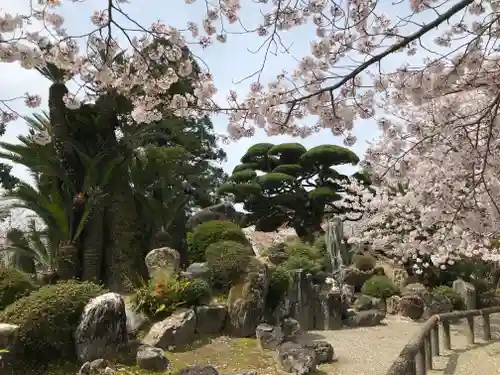 粉河寺の庭園