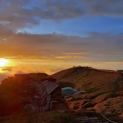 劔山本宮宝蔵石神社の景色