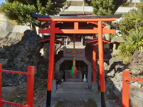 子之神社の末社