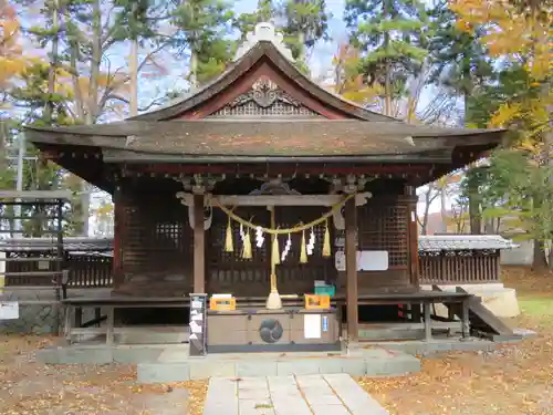 筑摩神社の本殿・本堂