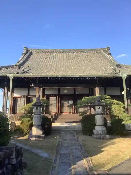 泉称寺の本殿・本堂