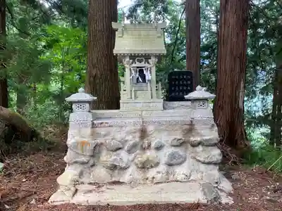 羽黒三田神社の末社・摂社