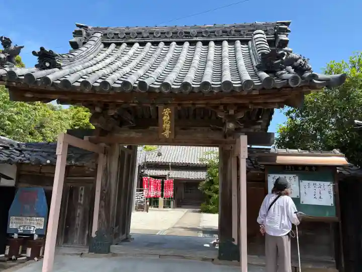 安楽寺の{uncategorized: "未分類", other: "その他", undefined: "問題あり", building: "その他建物", grave: "お墓", sacred_gate: "鳥居", guardian: "狛犬", statue: "像", buddha: "仏像", history: "歴史", nature: "自然", garden: "庭園", animal: "動物", pagoda: "塔", temizu: "手水舎", mountain_gate: "山門・神門", sanctuary: "本殿・本堂", subordinate: "末社・摂社", art: "芸術", scenery: "景色", jizo: "地蔵", ema: "絵馬", goshuin: "御朱印", omikuji: "おみくじ", items: "授与品その他", amulet: "お守り", goshuincho: "御朱印帳", eats: "食事", festival: "お祭り", votive_dance: "神楽", shichigosan: "七五三参", wedding: "結婚式", experience: "体験その他", initially: "初詣", around: "周辺", anti_infection: "感染症対策"}