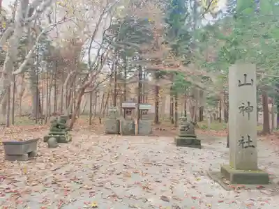 千歳神社の末社・摂社
