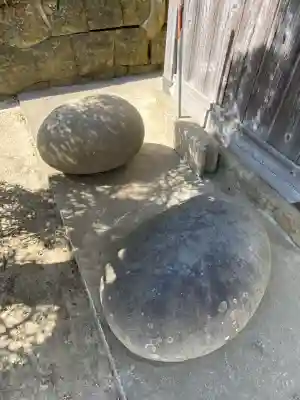 稲荷神社の{uncategorized: "未分類", other: "その他", undefined: "問題あり", building: "その他建物", grave: "お墓", sacred_gate: "鳥居", guardian: "狛犬", statue: "像", buddha: "仏像", history: "歴史", nature: "自然", garden: "庭園", animal: "動物", pagoda: "塔", temizu: "手水舎", mountain_gate: "山門・神門", sanctuary: "本殿・本堂", subordinate: "末社・摂社", art: "芸術", scenery: "景色", jizo: "地蔵", ema: "絵馬", goshuin: "御朱印", omikuji: "おみくじ", items: "授与品その他", amulet: "お守り", goshuincho: "御朱印帳", eats: "食事", festival: "お祭り", votive_dance: "神楽", shichigosan: "七五三参", wedding: "結婚式", experience: "体験その他", initially: "初詣", around: "周辺", anti_infection: "感染症対策"}