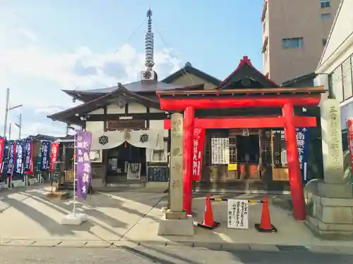 牛玉山観音寺の鳥居