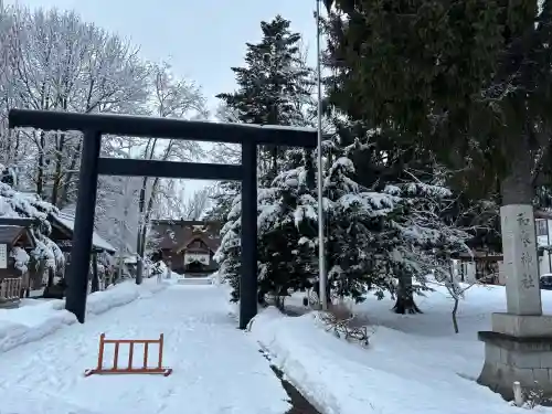 和寒神社の{uncategorized: "未分類", other: "その他", undefined: "問題あり", building: "その他建物", grave: "お墓", sacred_gate: "鳥居", guardian: "狛犬", statue: "像", buddha: "仏像", history: "歴史", nature: "自然", garden: "庭園", animal: "動物", pagoda: "塔", temizu: "手水舎", mountain_gate: "山門・神門", sanctuary: "本殿・本堂", subordinate: "末社・摂社", art: "芸術", scenery: "景色", jizo: "地蔵", ema: "絵馬", goshuin: "御朱印", omikuji: "おみくじ", items: "授与品その他", amulet: "お守り", goshuincho: "御朱印帳", eats: "食事", festival: "お祭り", votive_dance: "神楽", shichigosan: "七五三参", wedding: "結婚式", experience: "体験その他", initially: "初詣", around: "周辺", anti_infection: "感染症対策"}