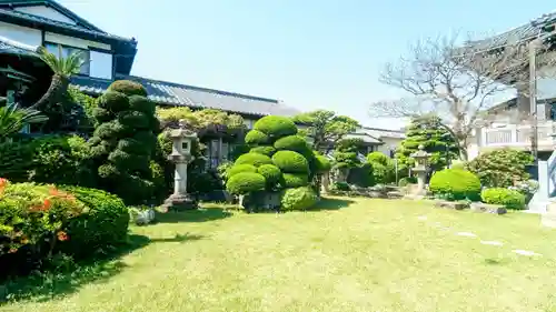 正満寺の庭園