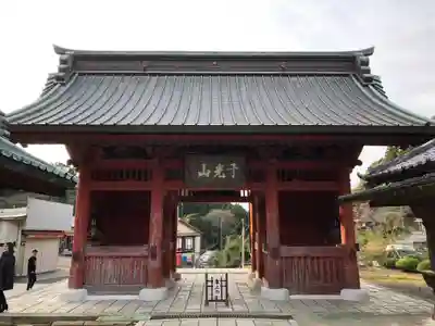 清澄寺の山門・神門