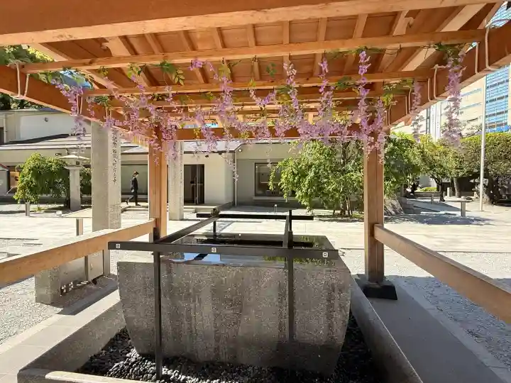 警固神社の{uncategorized: "未分類", other: "その他", undefined: "問題あり", building: "その他建物", grave: "お墓", sacred_gate: "鳥居", guardian: "狛犬", statue: "像", buddha: "仏像", history: "歴史", nature: "自然", garden: "庭園", animal: "動物", pagoda: "塔", temizu: "手水舎", mountain_gate: "山門・神門", sanctuary: "本殿・本堂", subordinate: "末社・摂社", art: "芸術", scenery: "景色", jizo: "地蔵", ema: "絵馬", goshuin: "御朱印", omikuji: "おみくじ", items: "授与品その他", amulet: "お守り", goshuincho: "御朱印帳", eats: "食事", festival: "お祭り", votive_dance: "神楽", shichigosan: "七五三参", wedding: "結婚式", experience: "体験その他", initially: "初詣", around: "周辺", anti_infection: "感染症対策"}