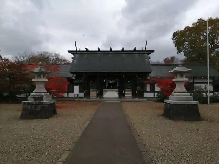 秋田県護國神社の山門・神門