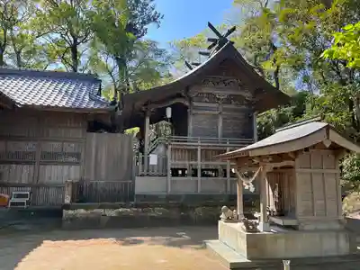 高屋神社の本殿・本堂