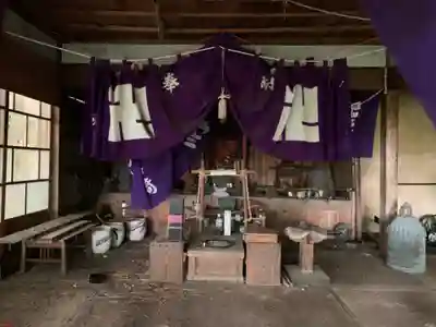 浪切不動尊の本殿・本堂