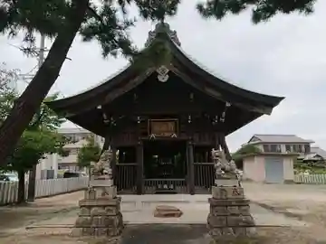 白山社の本殿・本堂