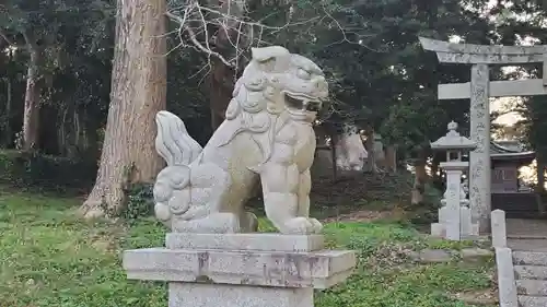 光岡八幡宮の狛犬