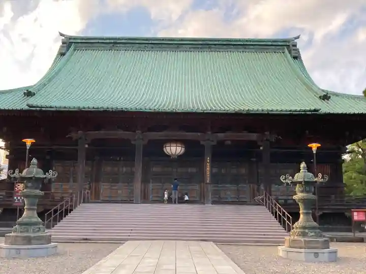 護国寺の本殿・本堂