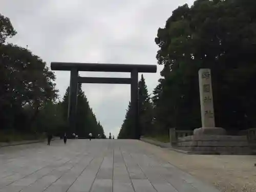 靖國神社の鳥居