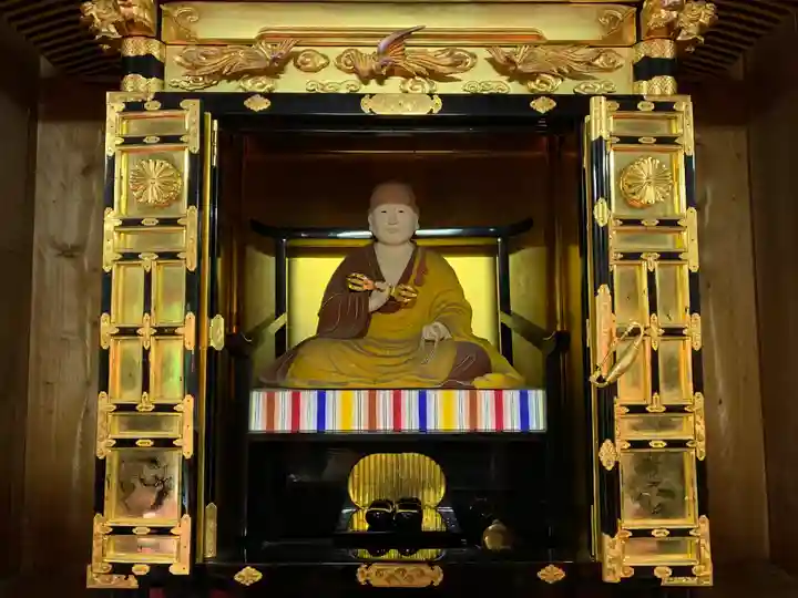 普門寺(切り絵御朱印発祥の寺)の像