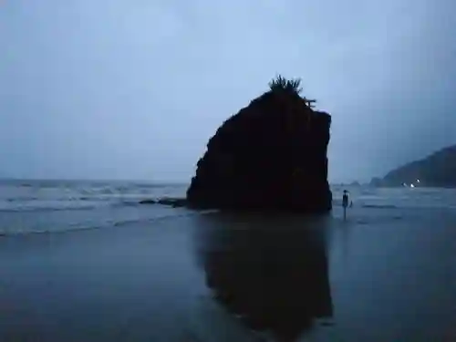 稲佐の浜　弁天島(島根県)