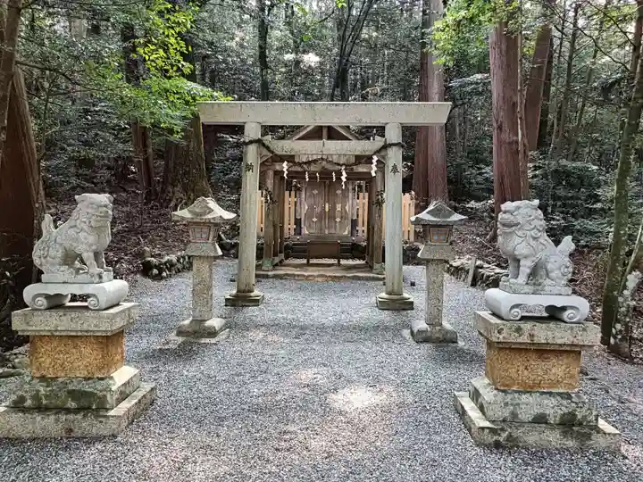 丹生神社の狛犬
